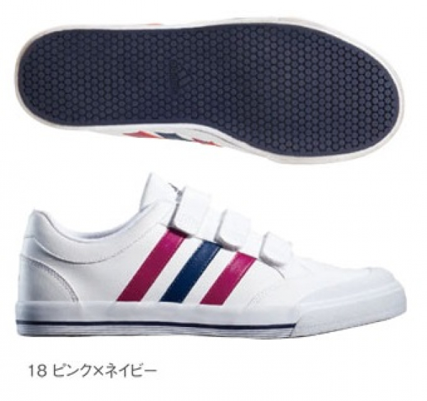 adidas　メディカル向けシューズ